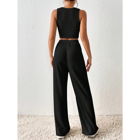 2 piece set: Crop top Tank & Wide Leg Pants - Picture 2 of 11